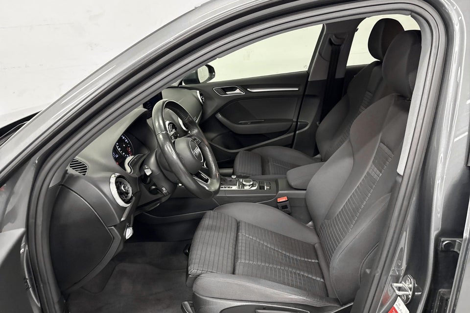 Audi A3 40 TFSi Sport Limited Sportback S-tr. 5d