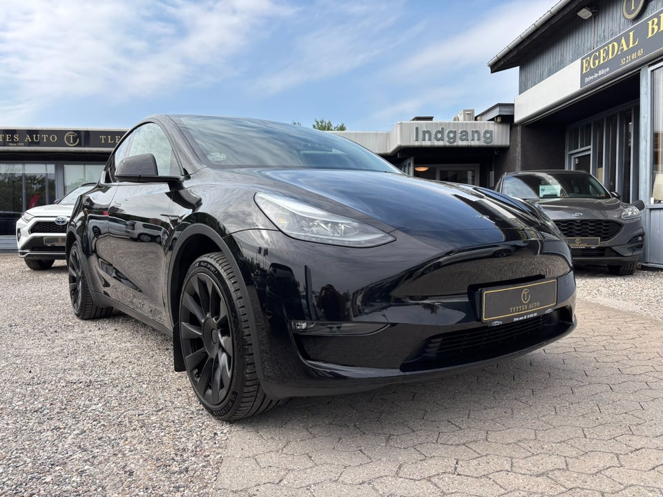 Tesla Model Y Long Range AWD 5d