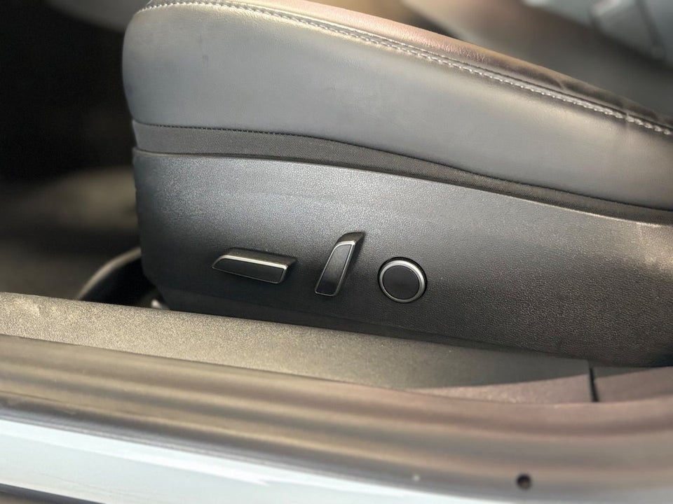 Tesla Model 3 Standard Range+ RWD 4d