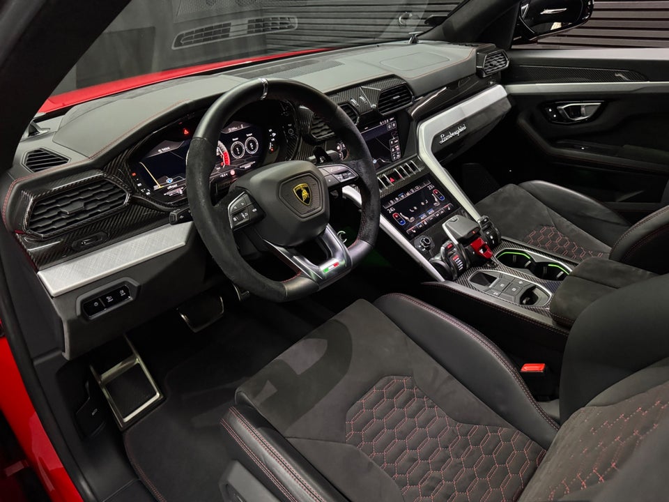 Lamborghini Urus 4,0  5d