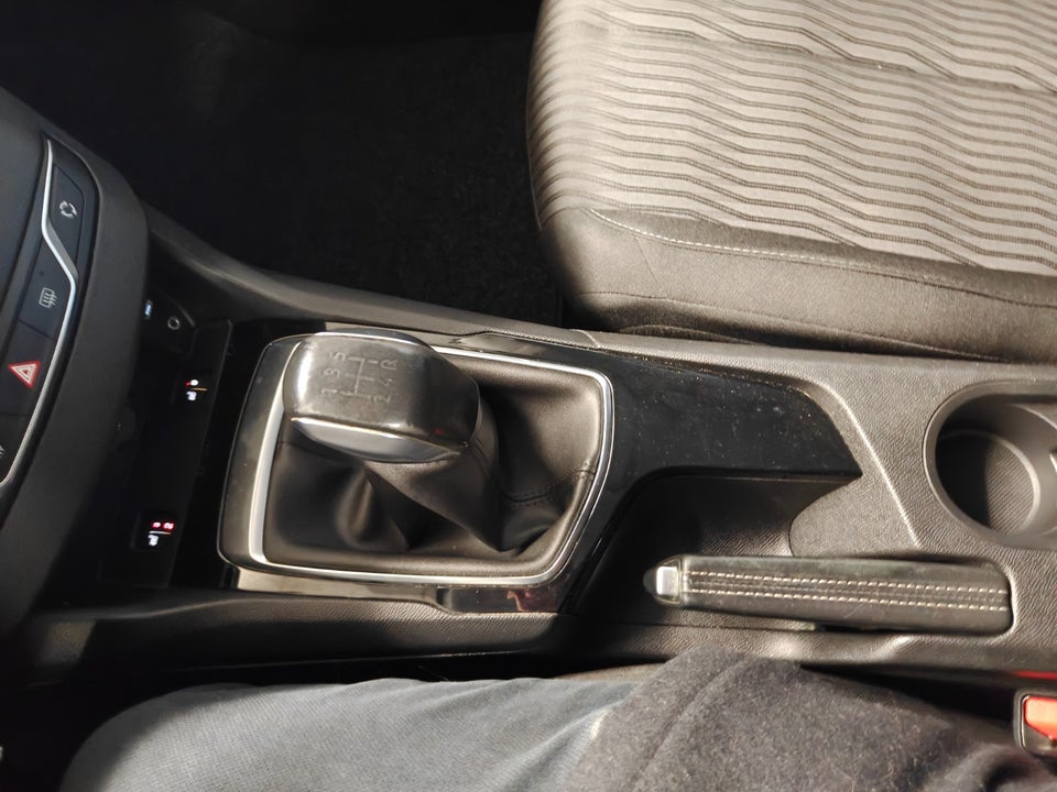 Peugeot 308 1,2 e-THP 110 Active SW 5d