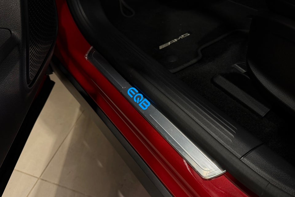 Mercedes EQB300 AMG Line 4Matic 5d