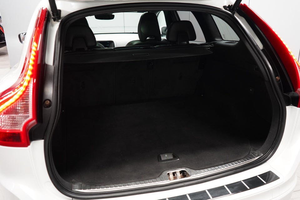 Volvo XC60 2,0 D4 190 Momentum aut. AWD 5d