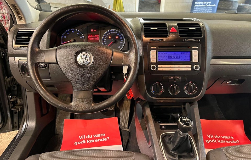 VW Golf V 1,6 Comfortline 5d