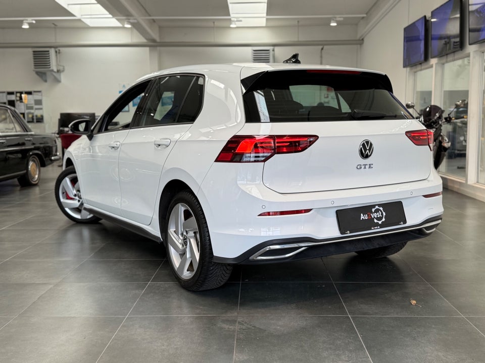 VW Golf VIII 1,4 GTE DSG 5d
