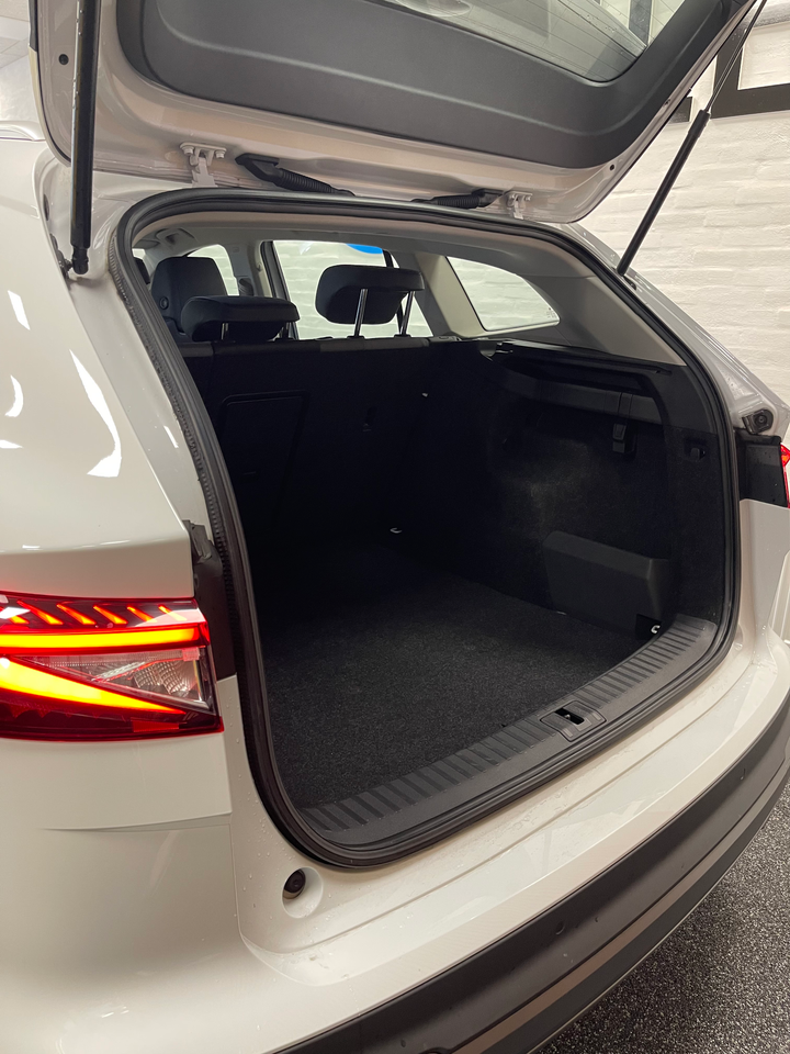 Skoda Enyaq 80 iV Loft 5d