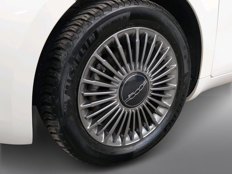 Fiat 500e 42 Icon 3d