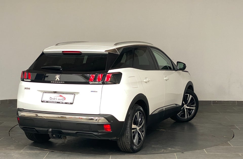 Peugeot 3008 1,2 e-THP 130 Allure EAT6 5d