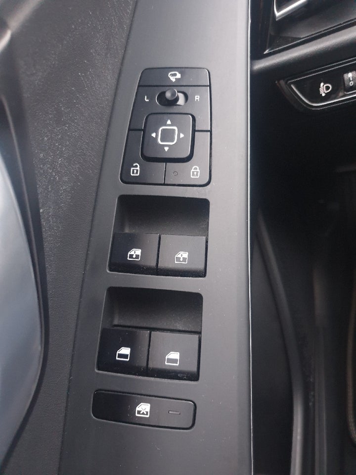 Kia Niro 64 EV Prestige 5d