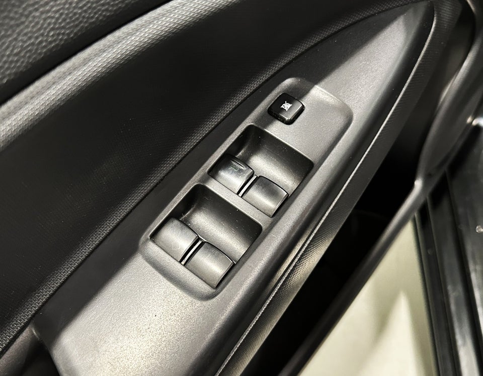 Mitsubishi Space Star 1,2 Intense CVT 5d