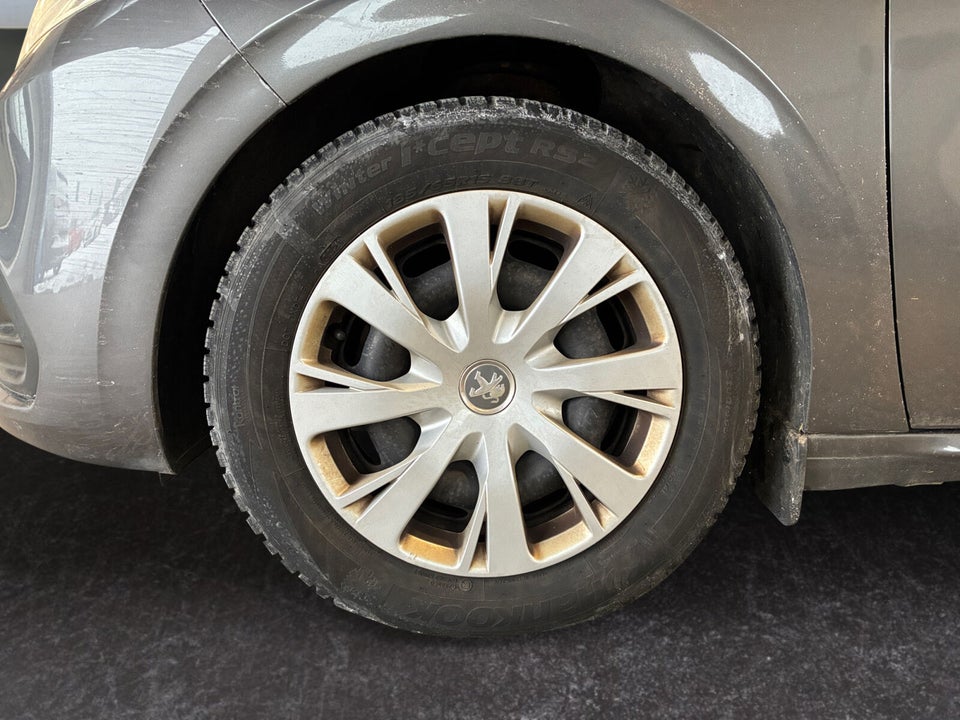 Peugeot 208 1,6 BlueHDi 100 Envy 5d