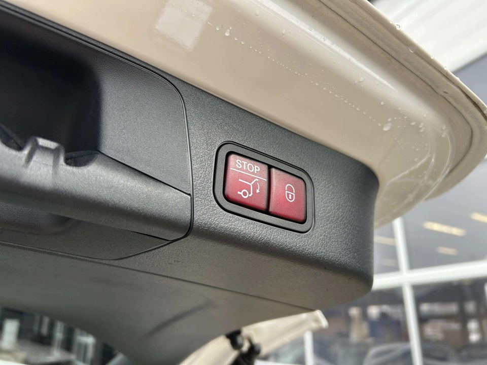 Mercedes EQB300 Progressive 4Matic 5d