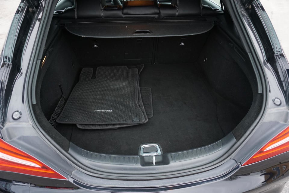 Mercedes CLA200 1,6 Shooting Brake aut. 5d