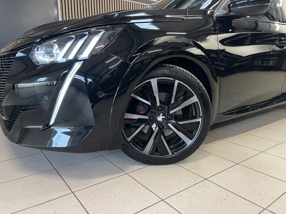 Peugeot 208 1,2 PureTech 100 GT 5d