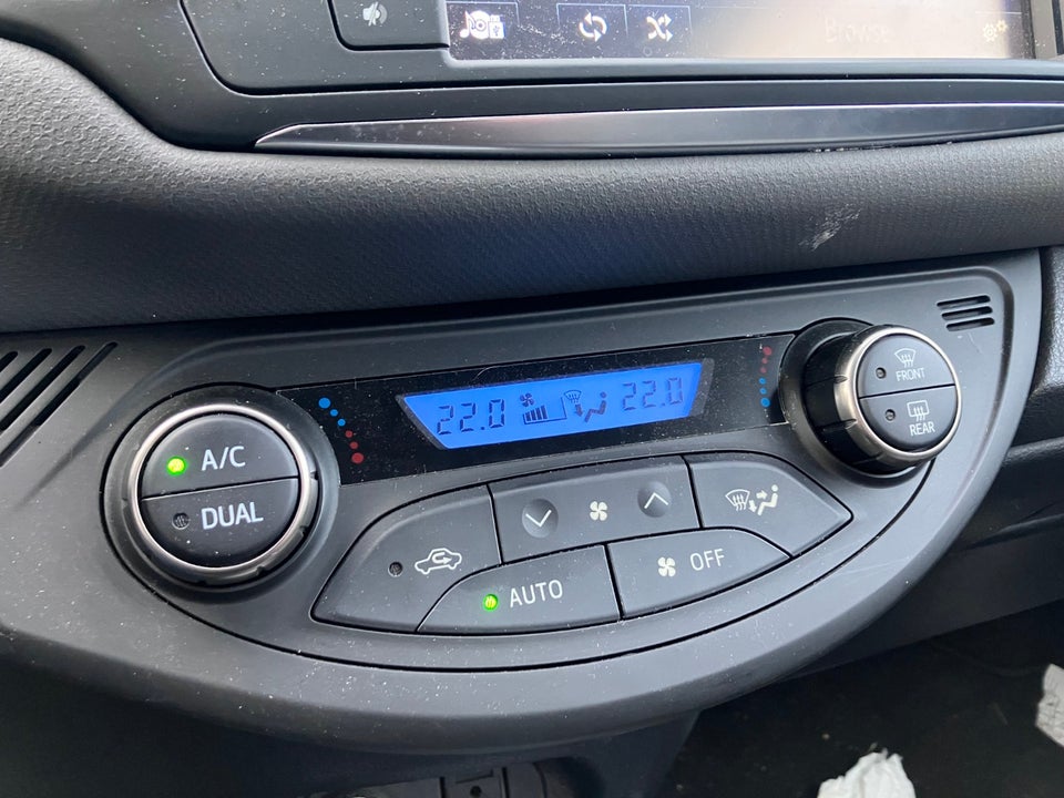 Toyota Yaris 1,5 Hybrid H1 e-CVT 5d