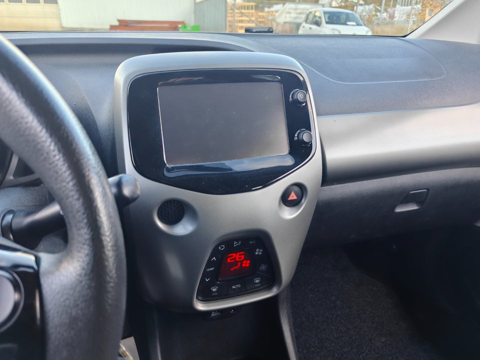 Citroën C1 1,2 PureTech Feel 5d
