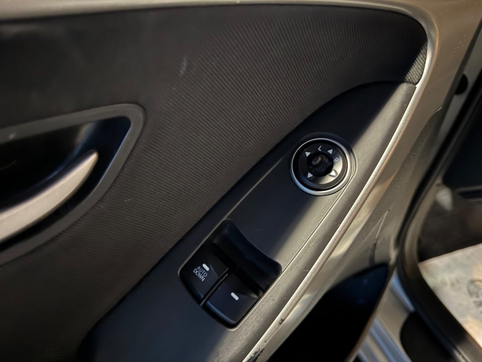 Hyundai i30 1,6 CRDi 110 Comfort Eco 5d