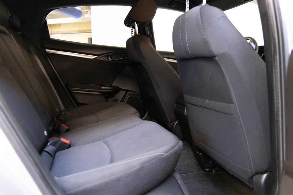 Honda Civic 1,5 VTEC Turbo Elegance 5d