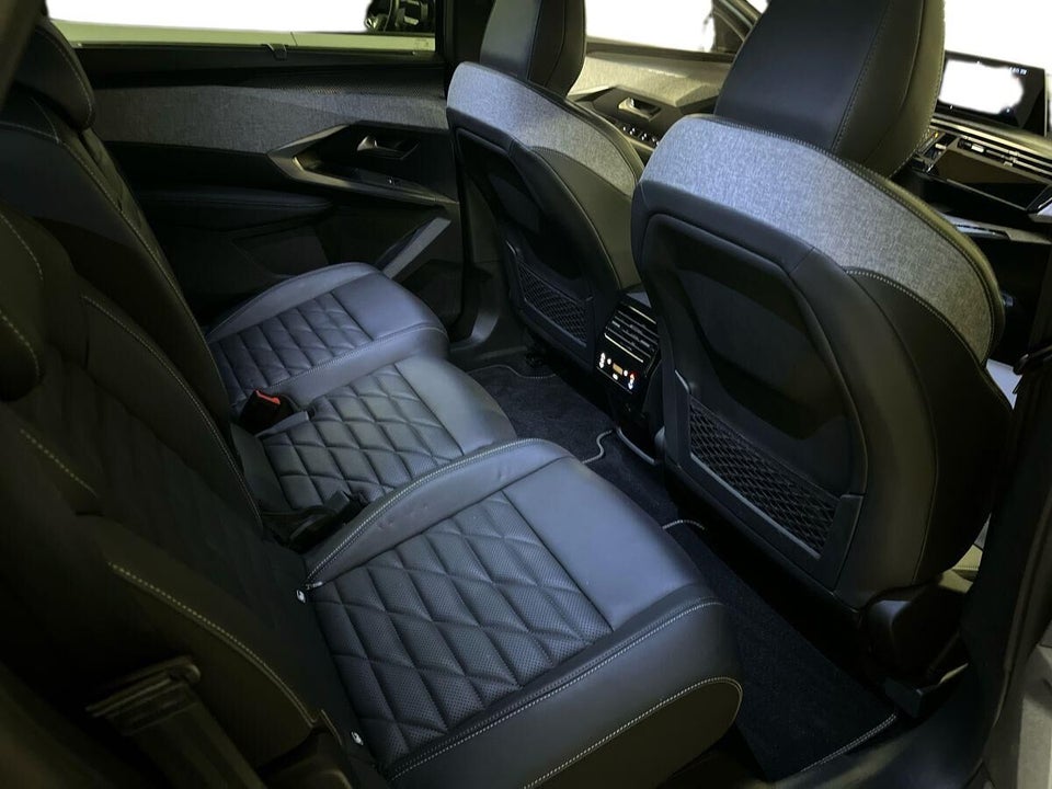 Peugeot e-5008 77 GT Pack 7prs 5d
