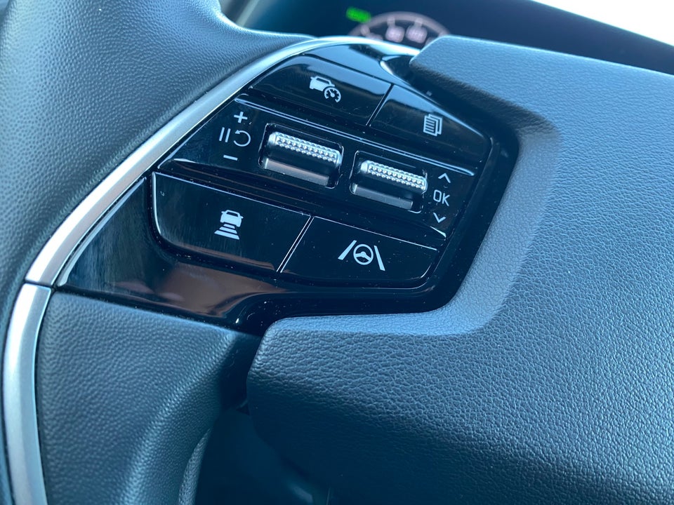 Kia Niro 64 EV Upgrade 5d