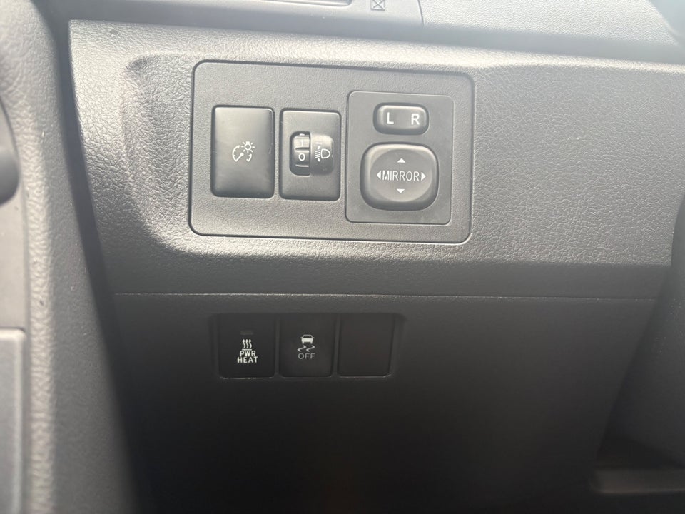 Toyota Sportsvan 2,0 D-4D T1 5d