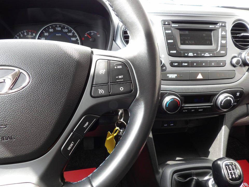 Hyundai i10 1,0 EM-Edition Eco 5d