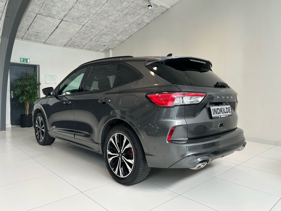 Ford Kuga 2,5 PHEV ST-Line X CVT 5d