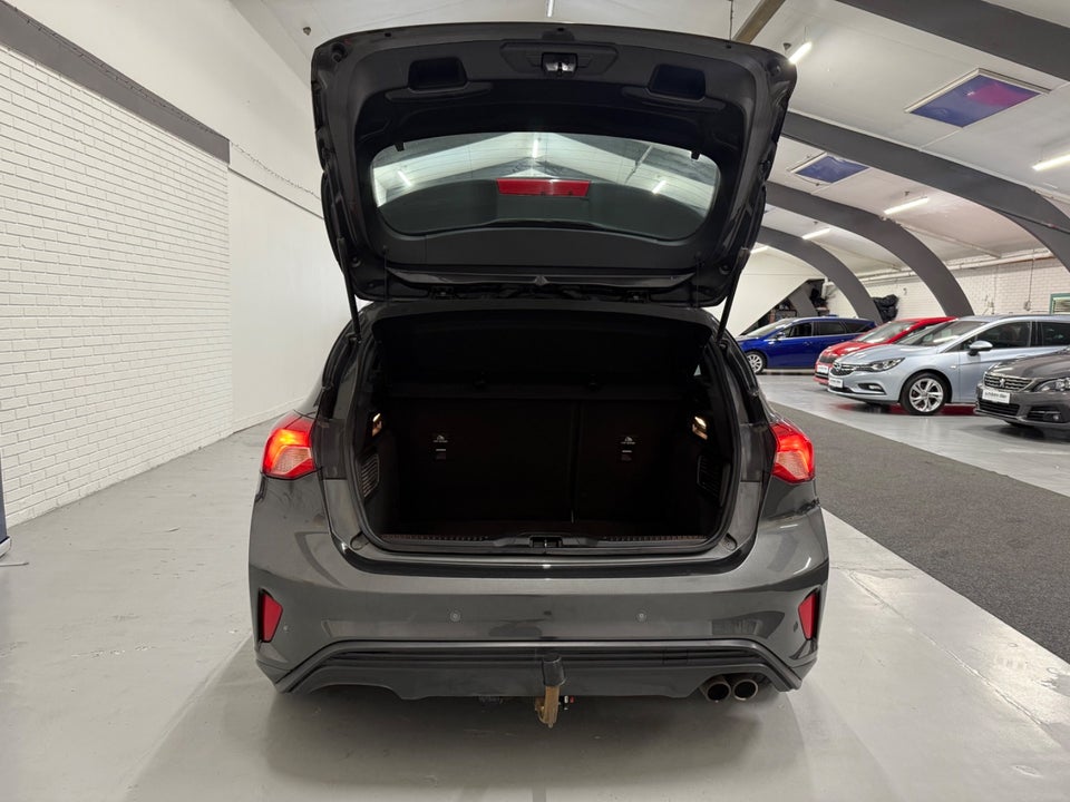 Ford Focus 1,0 EcoBoost ST-Line 5d