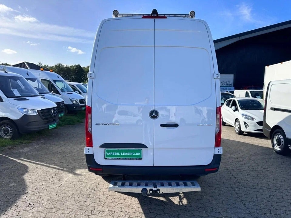 Mercedes Sprinter 317 2,0 CDi A2 Kassevogn aut. RWD