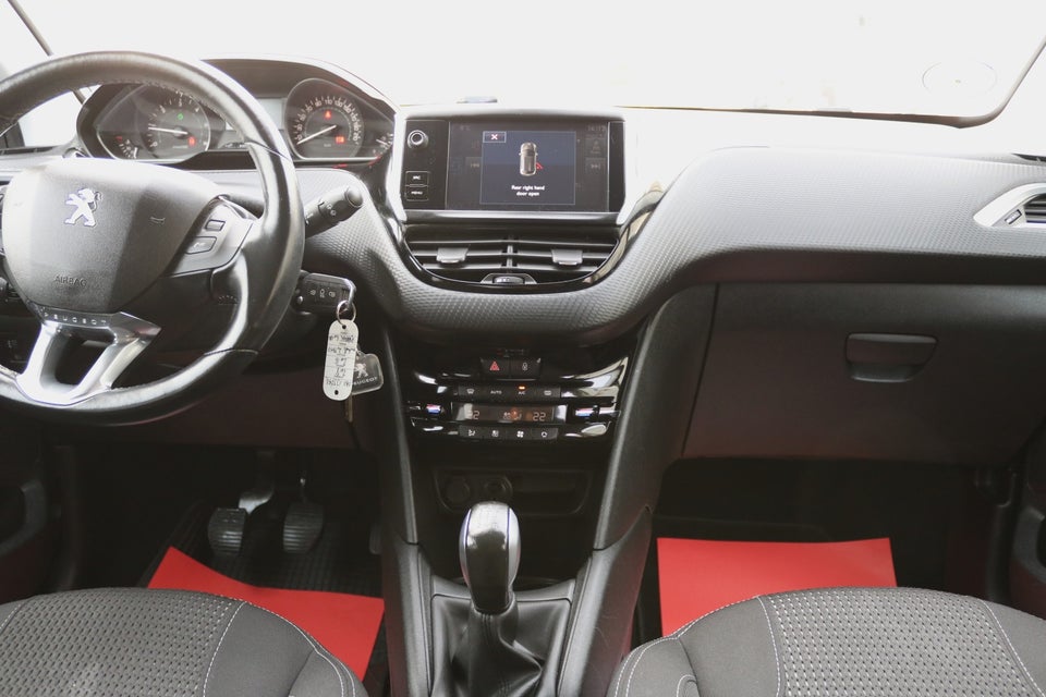 Peugeot 208 1,6 BlueHDi 100 Desire 5d