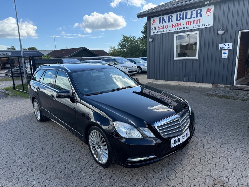 Mercedes E200 2,2 CDi Avantgarde stc. aut. 5d