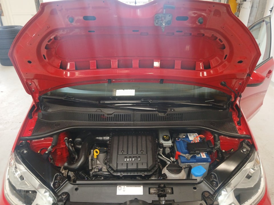 VW Up! 1,0 MPi 60 Move BMT 5d