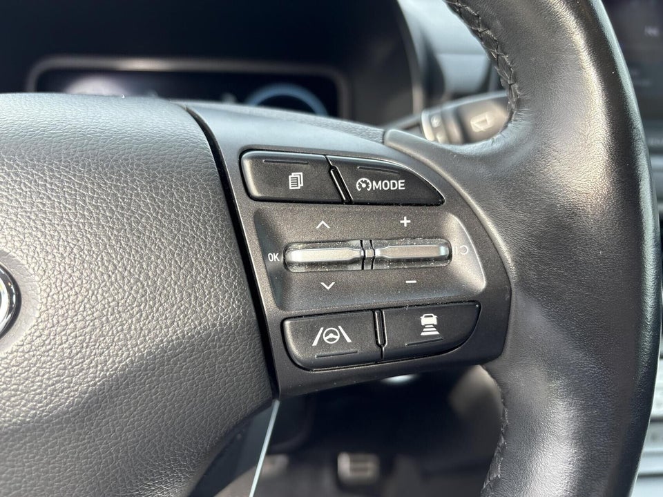 Hyundai Kona 39 EV Essential 5d