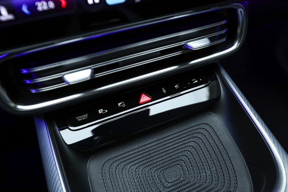 Mercedes CLA250+ EQ AMG Advance Plus 4d