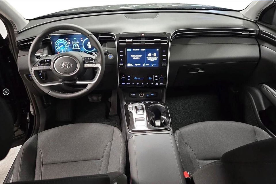 Hyundai Tucson 1,6 PHEV Essential aut. 4WD Van 5d