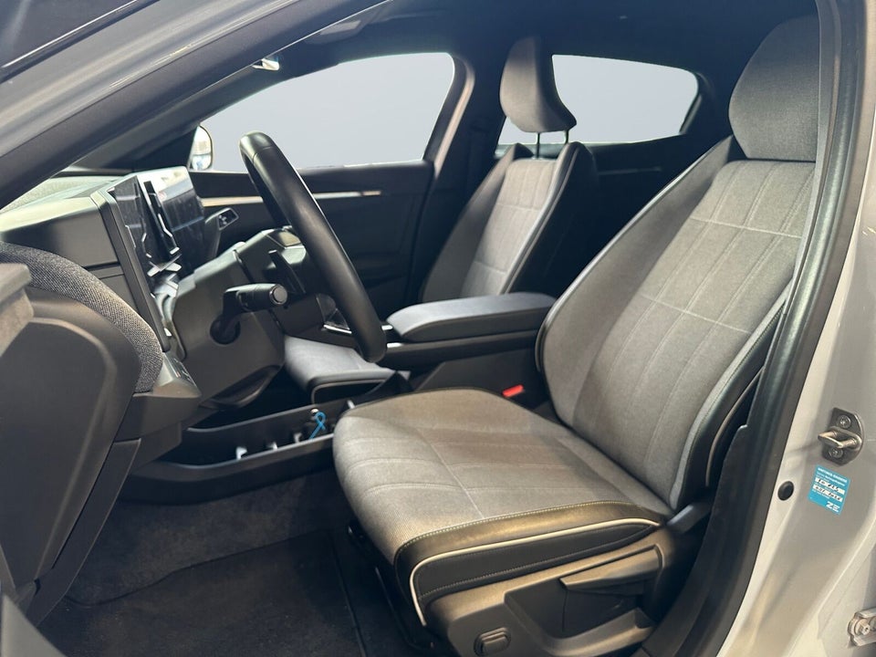 Renault Megane E-Tech 60 Techno 5d