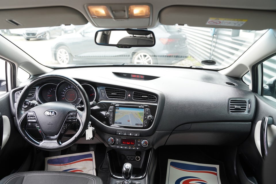 Kia Ceed 1,6 CRDi 128 World Cup SW 5d