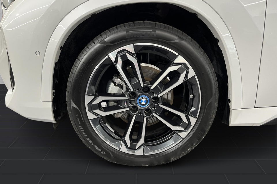 BMW iX1 eDrive20 M-Sport 5d