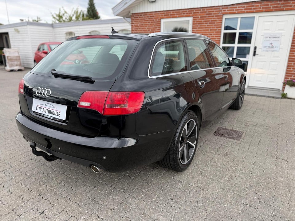 Audi A6 2,4 V6 Avant Multitr. 5d
