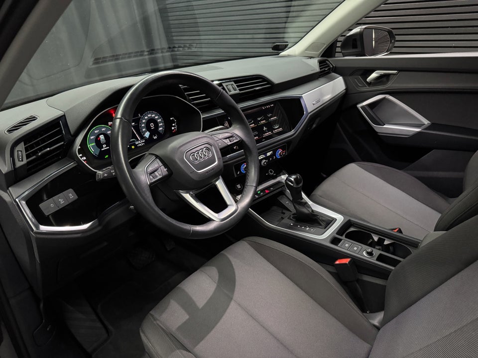 Audi Q3 45 TFSi e S-line plus S-tr. 5d