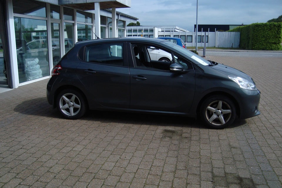 Peugeot 208 1,0 VTi 68 Active 5d