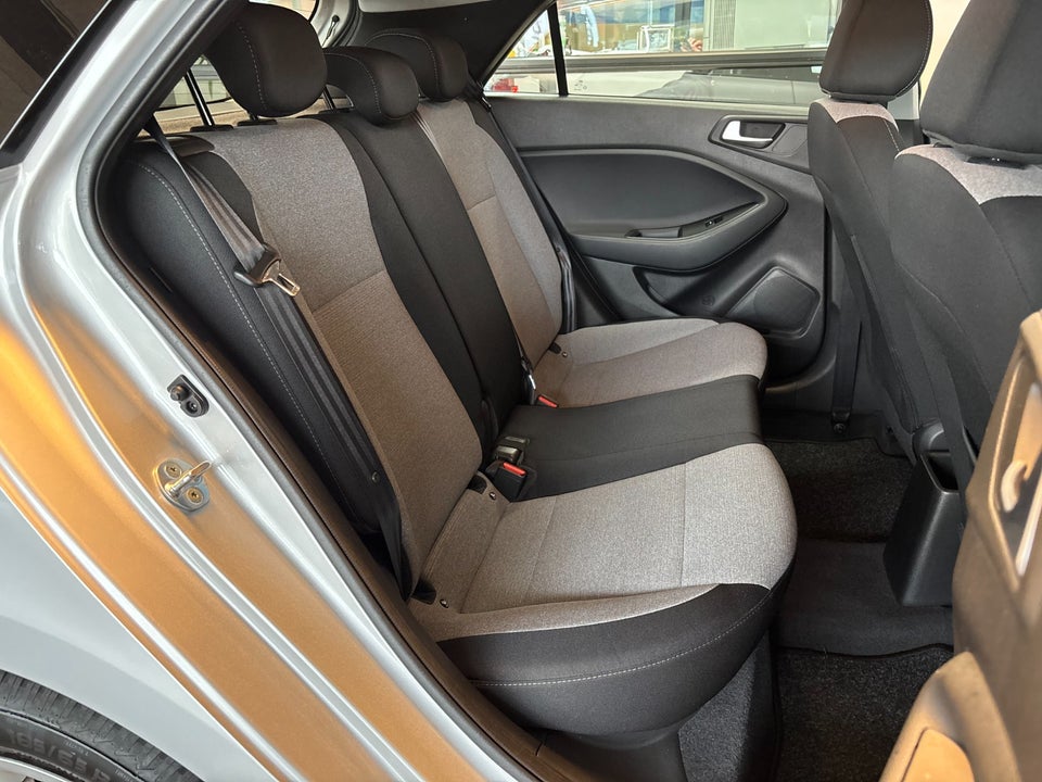 Hyundai i20 1,25 Trend 5d