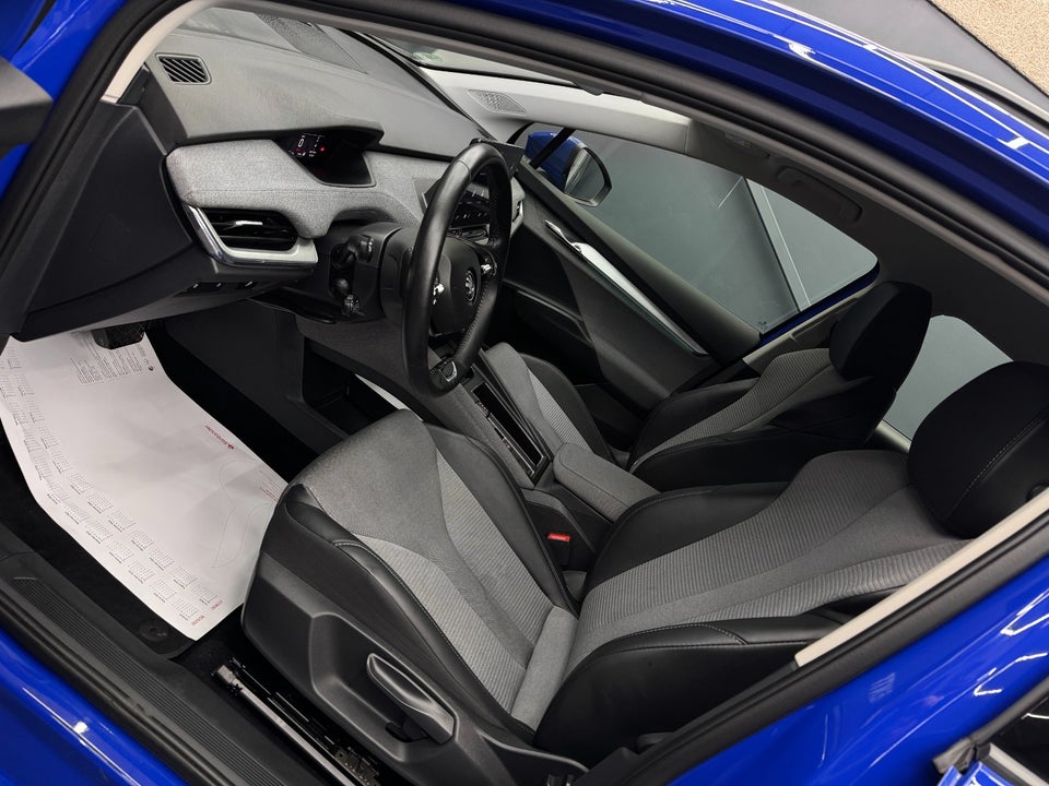 Skoda Enyaq 60 iV Loft 5d