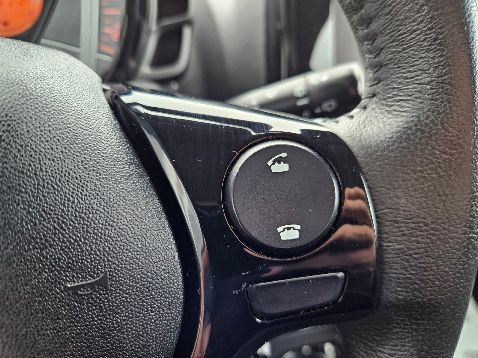 Peugeot 108 1,0 e-VTi 69 Allure 5d