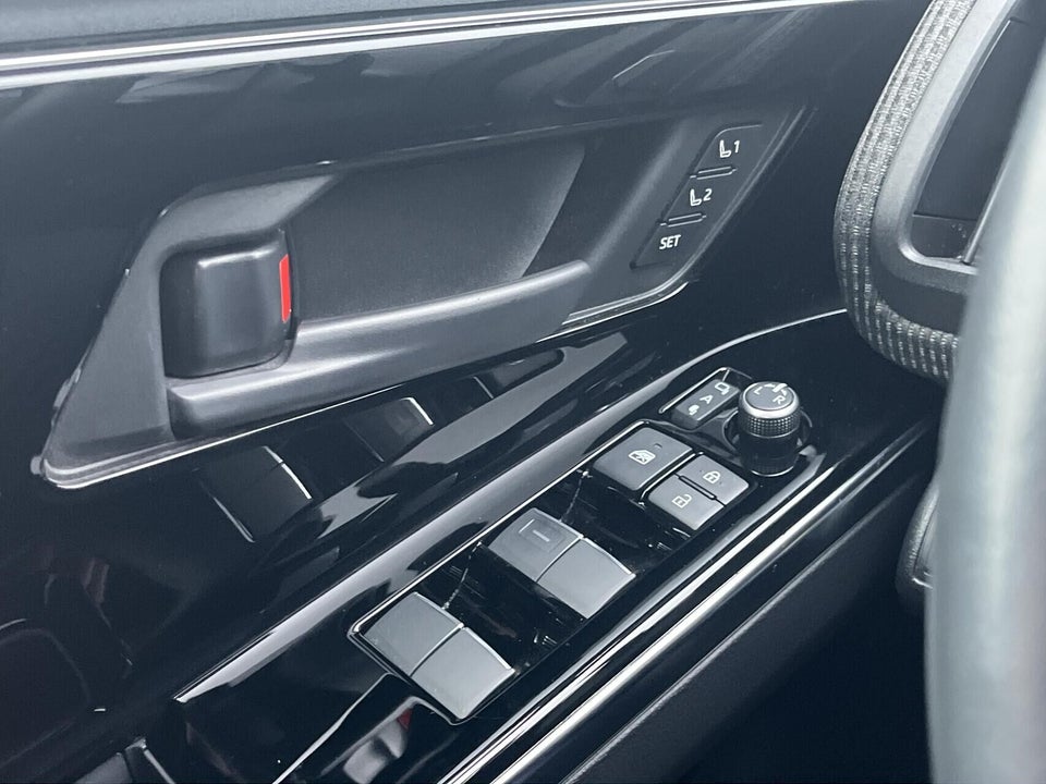 Toyota bZ4X Executive 5d