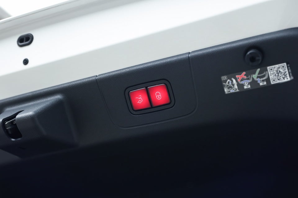 Mercedes CLA250+ EQ AMG Premium 4d