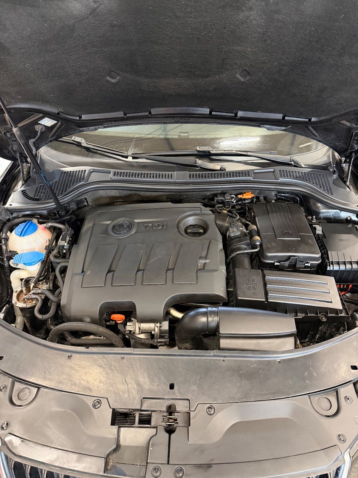 Skoda Superb 1,6 TDi 105 Active Combi GreenLine 5d