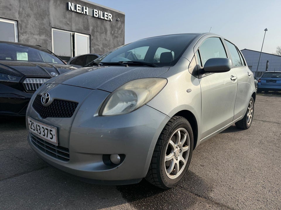 Toyota Yaris 1,3 Sol aut. 5d