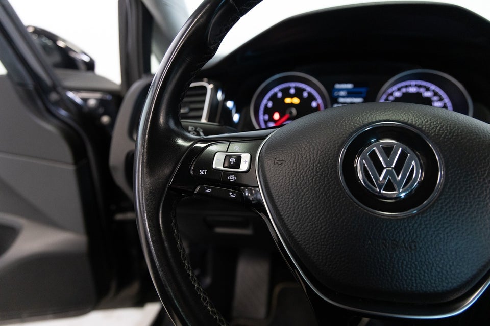 VW Golf VII 1,5 TSi 150 Highline Variant 5d