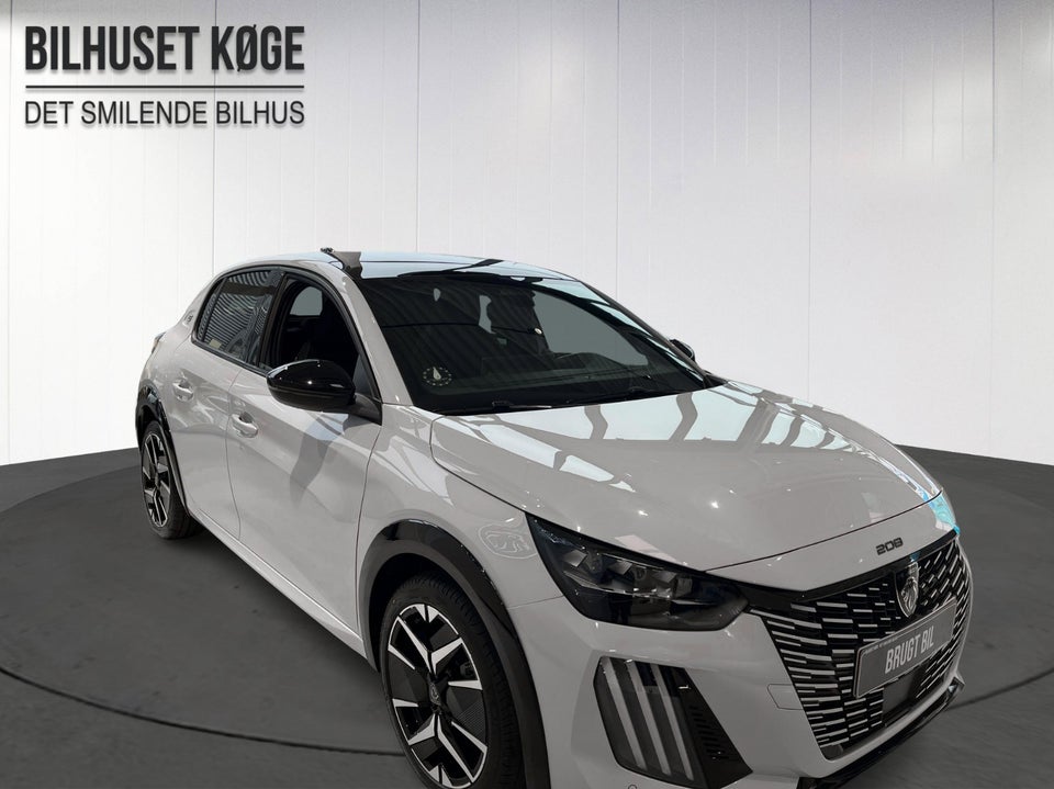 Peugeot e-208 54 GT Pack 5d
